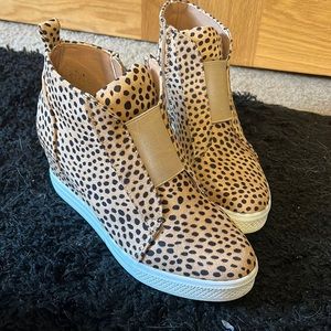 Hidden wedge sneakers